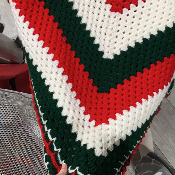 Handmade Crocheted Blanket 🪡🧶🧵 - Picture 5 of 7